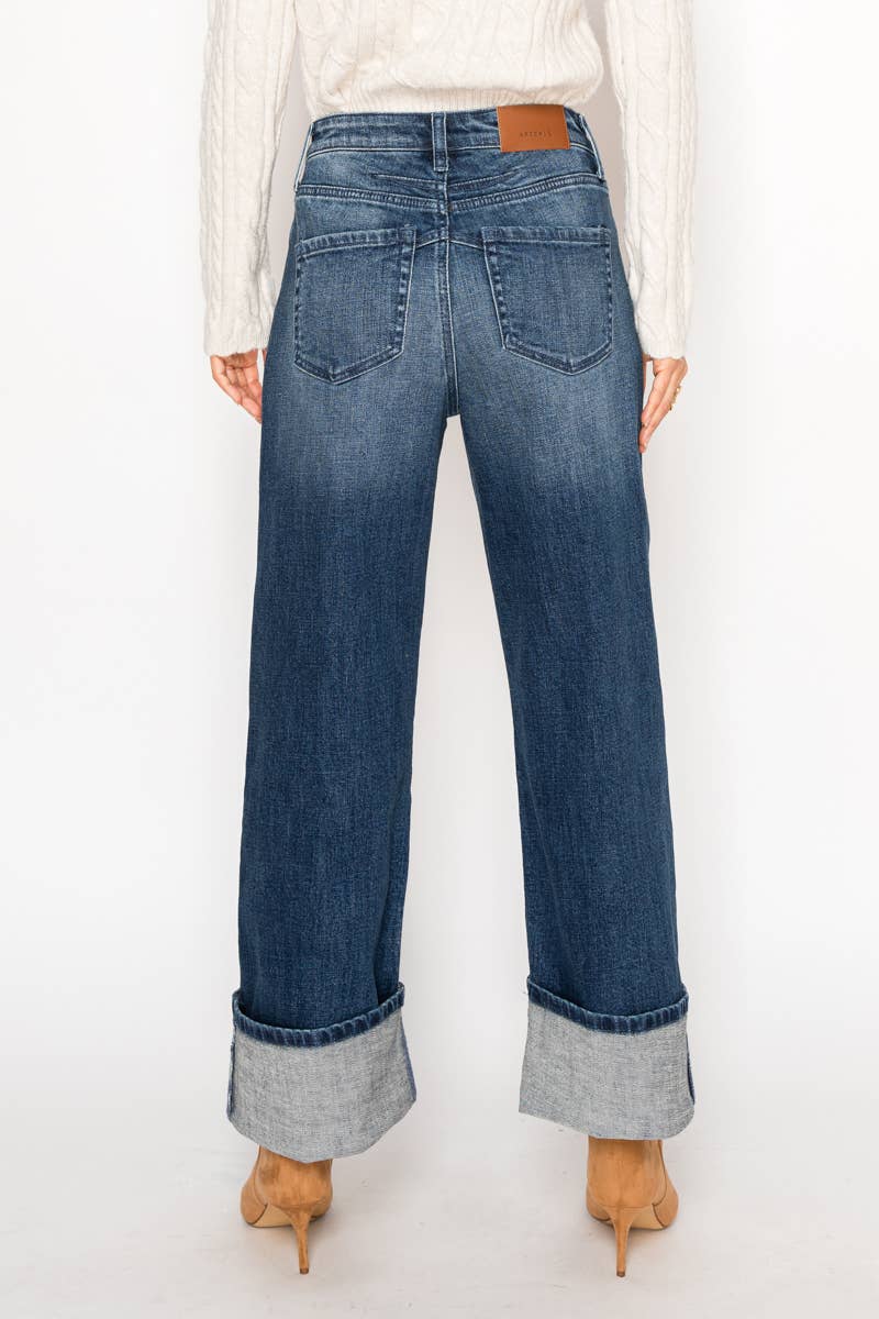 INSEAM TRANFORM TUMMY CONTROL HIGH RISE A-WIDE JEANS: 11 (29)