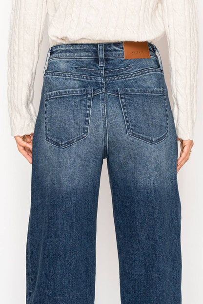 INSEAM TRANFORM TUMMY CONTROL HIGH RISE A-WIDE JEANS: 11 (29)